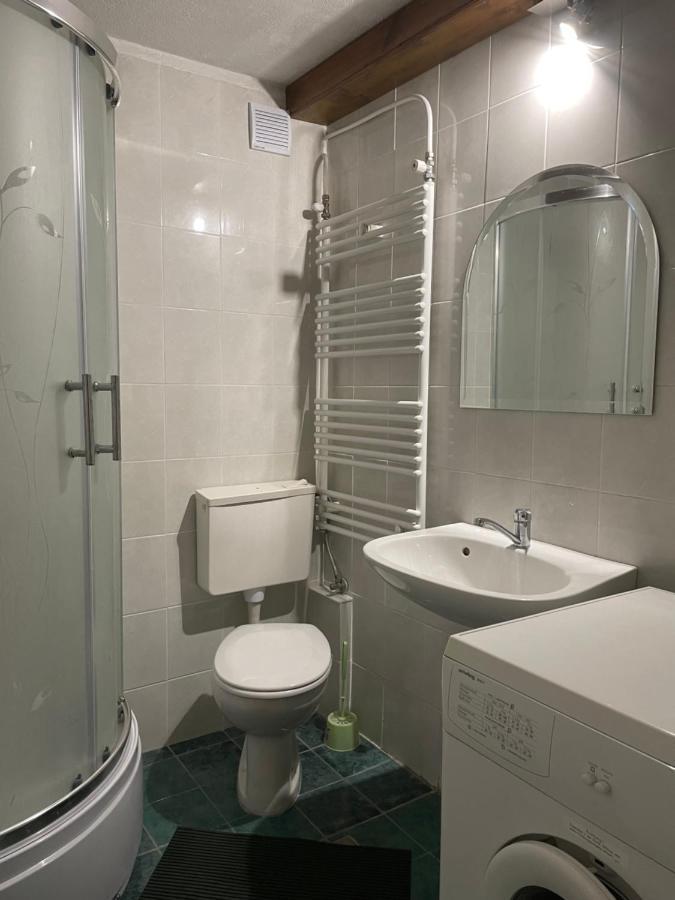 Appartement 5Min Airport à Surčin Extérieur photo