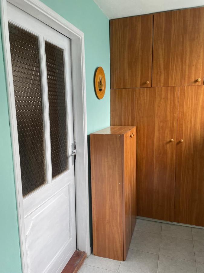 Appartement 5Min Airport à Surčin Extérieur photo